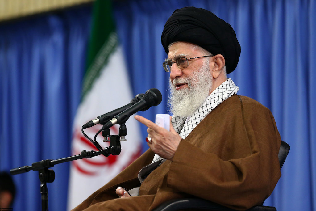 Imam Khamenei: Presidential campaigns in US clearly represent absence of faith