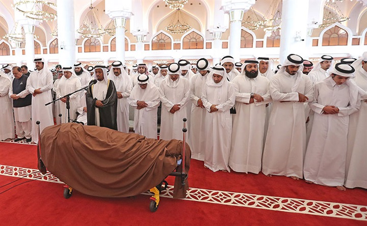 Suasana Pemakaman Mantan Emir Qatar
