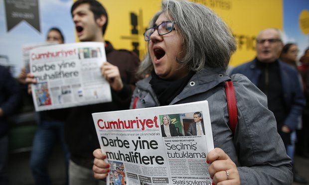 Continúa la Represión Policial contra Periodistas en Turquía