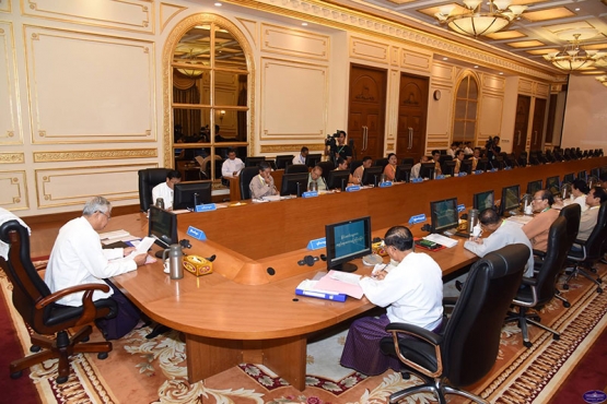  ႏိုင္ငံ့စီးပြားေရးႏွင့္ ပတ္သက္ၿပီး စိုးရိမ္ပူပန္ေနၾကေၾကာင္း၊ ႏိုင္ငံ့စီးပြားေရးကို အက်ဳိးျပဳႏိုင္သည့္ စီမံကိန္းမ်ား၊ ဘတ္ဂ်က္မ်ာ