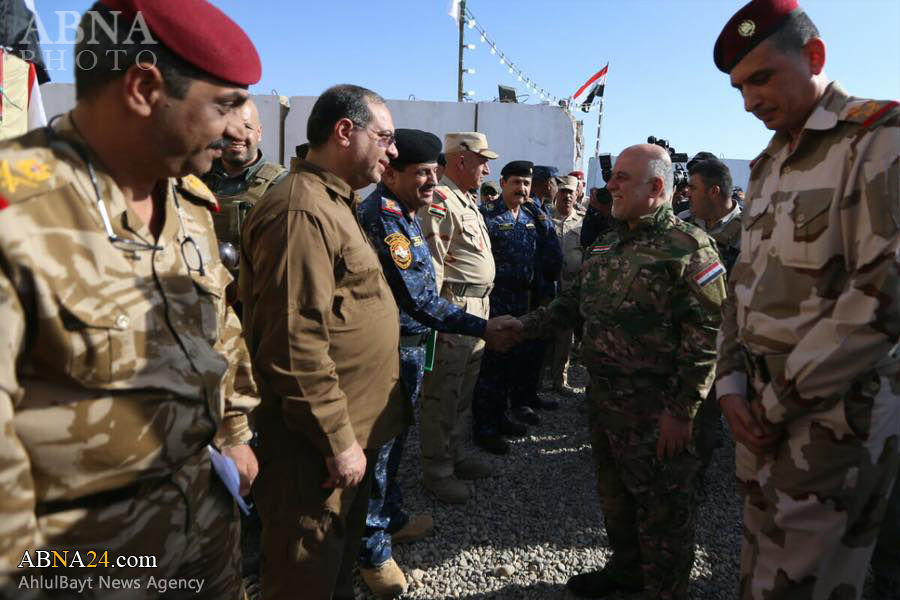 Perdana Menteri Iraq Lawat Tentera Negara Itu Di Kawasan Sekitar Mosul.