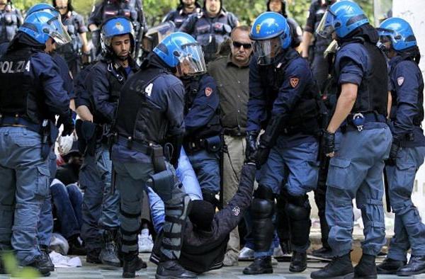العفو الدولية تتهم الشرطة الايطالية ب"تعذيب" مهاجرين