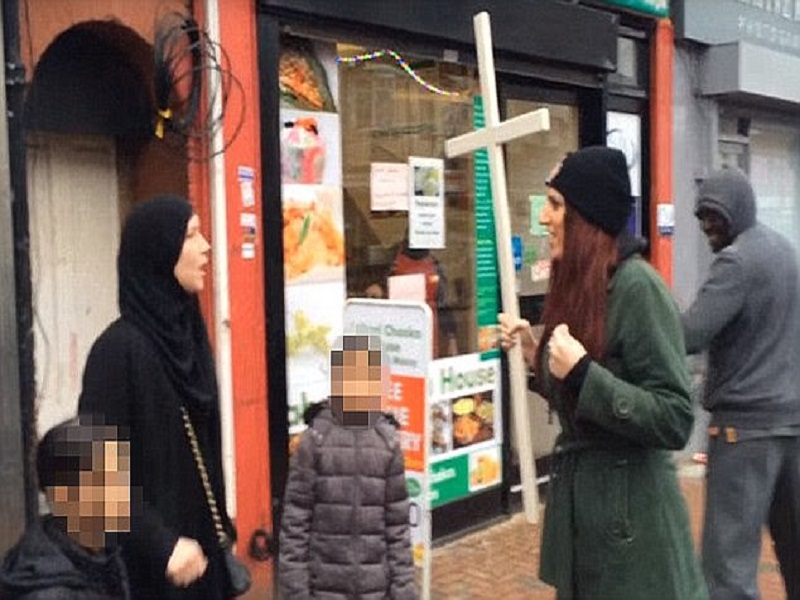 British far-right group leader abuses Muslim woman for wearing hijab