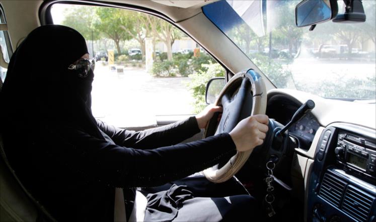 السعودية الدولة الوحيدة في العالم التي تمنع المرأة من قيادة السيارة