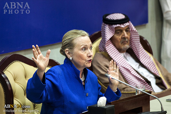 Assange: 'Clinton e Daesh são financiados pelas mesmas fontes'