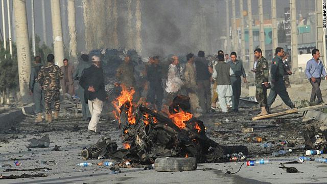 مقتل 11 شخصا بانفجار قنبلة في افغانستان