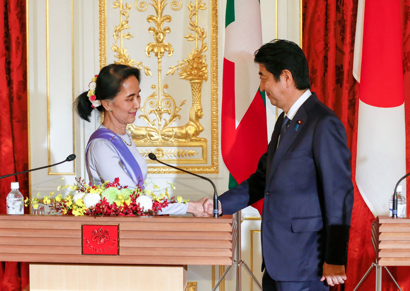 ႏိုင္ငံတုိင္းႏွင့္ ရင္းႏွီးသည့္ ဆက္ဆံေရးကို လိုလားေၾကာင္း ေဒၚေအာင္ဆန္းစုၾကည္ေျပာ