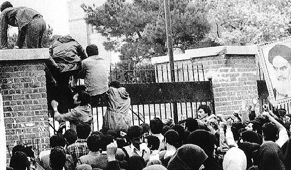 ماذا كانت تأثيرات اقتحام السفارة الاميركية على طهران؟