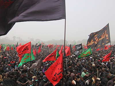 Iranians mourn for Imam Hossein on Arbaeen