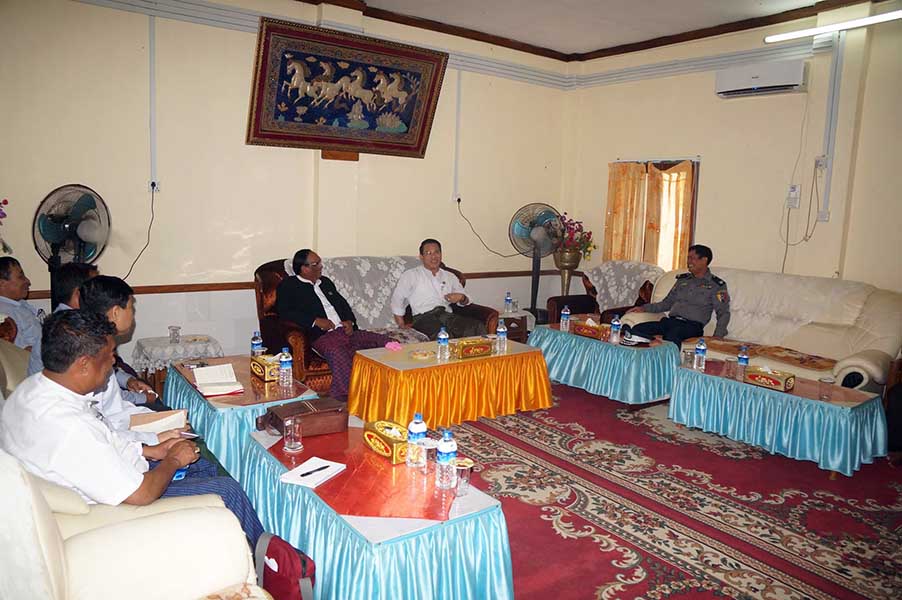 ေမာင္ေတာအၾကမ္းဖက္ခံရမႈ စံုစမ္းေရး ပဏာမအစီရင္ခံစာ ရခုိင္လႊတ္ေတာ္သို႔တင္သြင္း