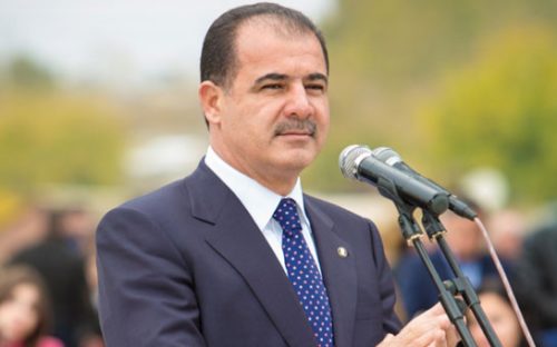 Ҝәнҹә гарышды: Елмар Вәлијев “Имамзадә”јә һүҹум етди – Ҝәнҹәнин Ахунду интиһар едәҹәјини деди!