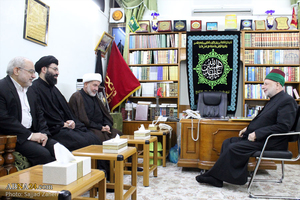 Visita de Delegación de la Asamblea Mundial de Ahlul Bait (P) al Custodio del Santuario de Imam al-Hussain (P) en Karbalá