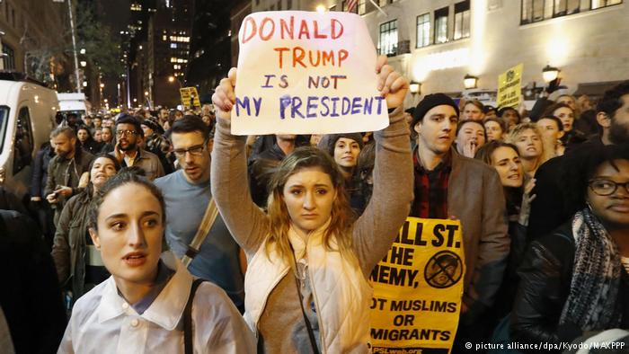 Maandamano ya kumpinga Trump yazidi Marekani + Picha
