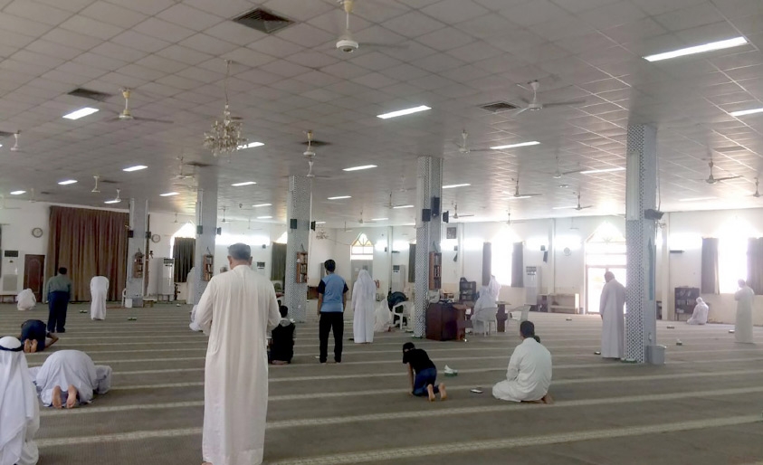 تشديد الحصار الخليفي على بلدة الدراز ومنع إقامة أكبر صلاة جمعة في البلاد