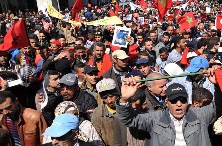 60 الف يشاركون في تظاهرات واسعة على خلفية مقتل بائع السمك