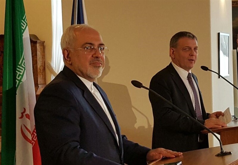 ظريف يؤكد ان ايران تمتلك خيارات كثيرة إذا لا يلتزم الطرف الآخر بالاتفاق النووي