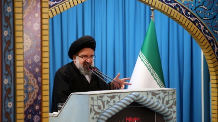 Freitagsimam von Teheran: Das iranische Volk wird keiner amerikanischen Regierung vertrauen