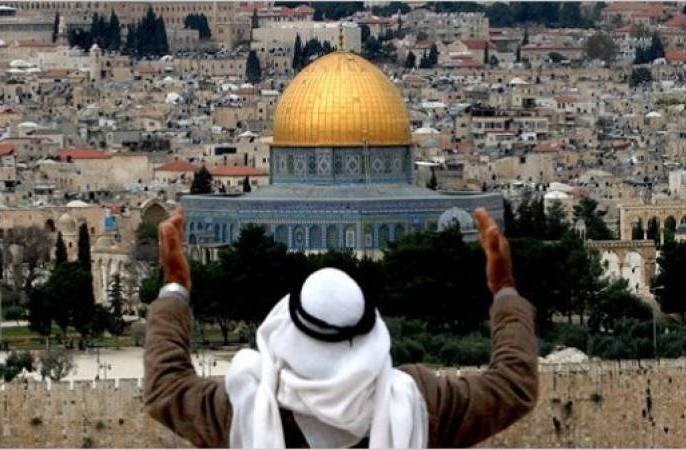 إسرائيل تريد منع الأذان في القدس المحتلة