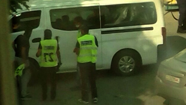 النظام يعتقل مواطنين في منطقة البلاد القديم