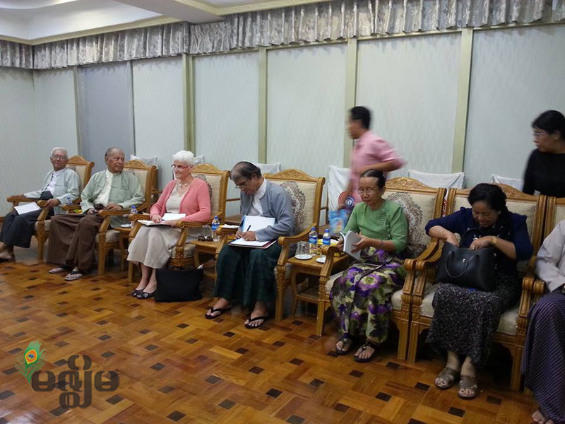 ႏွစ္ဖက္စလုံးက ၿငိမ္းခ်မ္းေရးကုိ လုိလားေနၿပီဟု ရခုိင္ျပည္နယ္ေရးရာ အႀကံေပးေကာ္မရွင္ေျပာၾကား