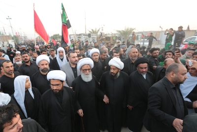 المرجع النجفي: الإِسلام الحقيقي هو في أحضان الإِمام الحسين ومن خلاله (ع) + صور