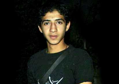 المعتقل الشاب أحمد العرب يدخل التاريخ بأحكام سجن تفوق ١٥٠ سنة