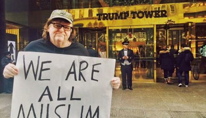 Michael Moore: Svi smo mi muslimani