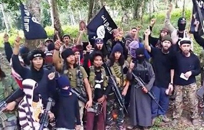 مقتل 10 من "ابو سياف" و4 من افراد الجيش في الفلبين