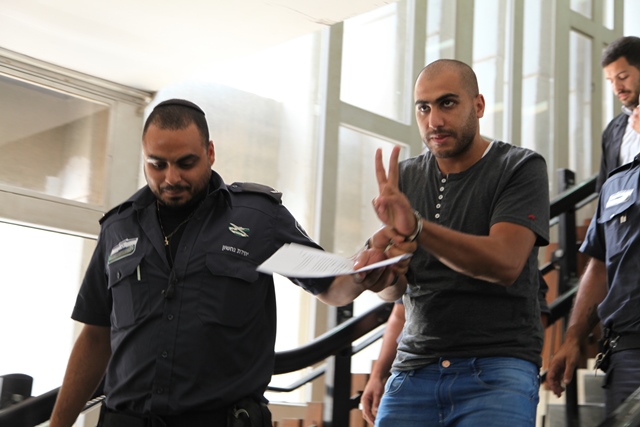 Apartheid IsraelÍ Condena a 8 años de Prisión a Joven Palestino por Manifestar Simpatía con Hezbolá y Siria en Facebook