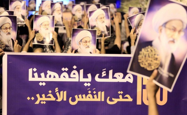 الآلاف يشاركون باعتصام مفتوح في يومه "150" أمام منزل آية الله قاسم + (صور)