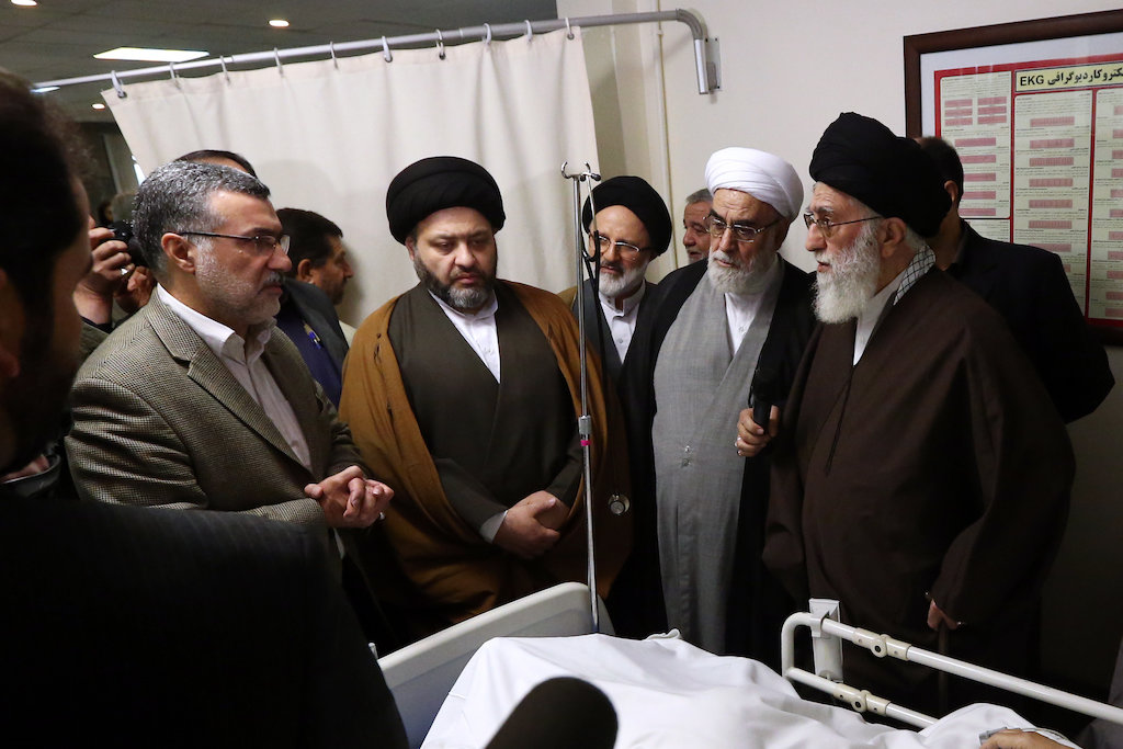 Photos: Imam Khamenei visits Ayatollah Moussavi Ardebili in hospital