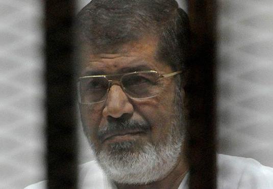 إلغاء حكم المؤبد بحق مرسي في قضية التخابر