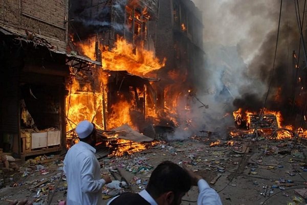 بغداد میں بم دھماکے میں 12 افراد جاں بحق