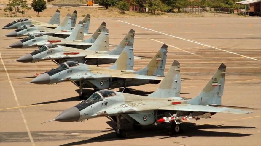 Iran à renforcer ses défenses aériennes d'acheter de nouveaux combattants