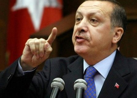 أردوغان يهدد أوروبا بفتح المعابرالحدودية أمام اللاجئين!