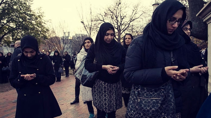 अमेरिका में मुसलमानों को हिंसात्मक हमलों का सामना।