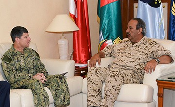 تعزيز التعاون العسكري بين أمريكا والنظام القمعي في البحرين
