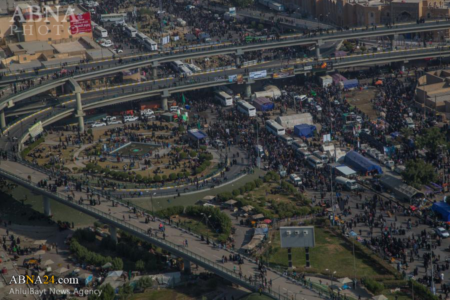 تقرير مصور/ مشاهد رائعة من السماء عن زوار امير المؤمنين (ع) وهم في المسير مشيا على الاقدم