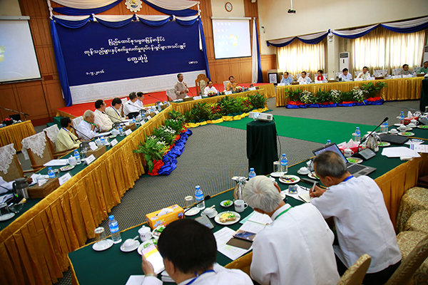ဒုသမၼတႏွင့္လုပ္ငန္းရွင္မ်ားေတြ႕ဆုံပြဲ ပထမဆံုးအႀကိမ္က်င္းပ