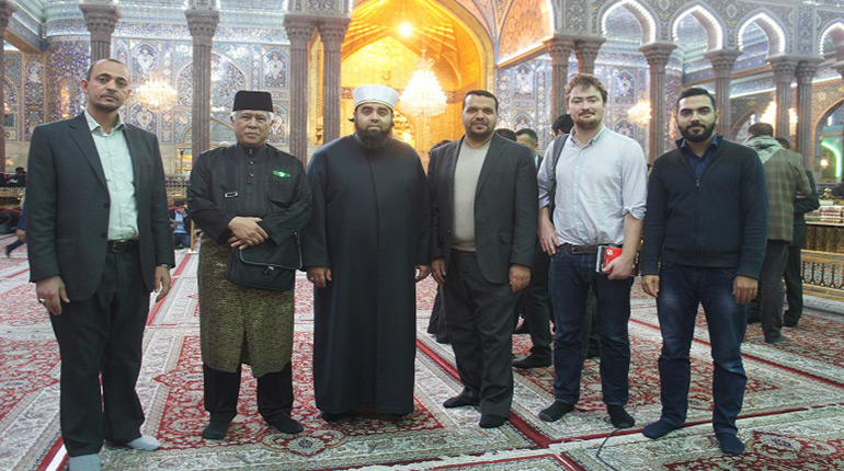 Los Angles Sunni Imam visits Imam Hussain shrine: Sayyed Al Sistani unified Iraqis