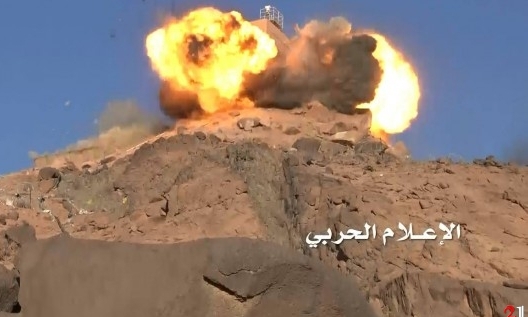 مدفعية الجيش واللجان الشعبية تدك قيادة حرس الحدود السعودي 