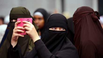 CSU fordert Burka-Verbot auch in Deutschland