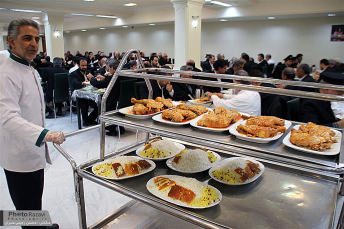 Distribution of 110.000 meals to Razavi pilgrims during Safar’s last ten days 