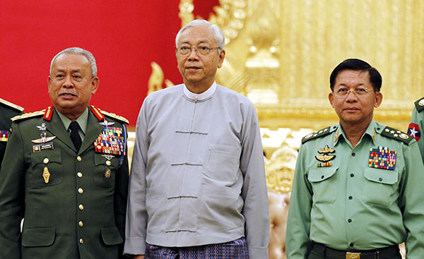 သမၼတႏွင့္ ျမန္မာတပ္ခ်ဳပ္ကုိ မေလးရွားတပ္ခ်ဳပ္ လာေတြ႕