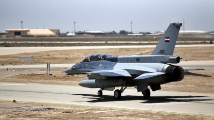 Irak: F16-Kampfjets fliegen erste Angriffe auf IS-Stellungen in Mossul