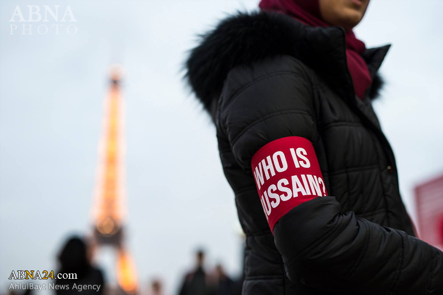 “Presentan al Señor de los Mártires (P)  en las Cercanías de la Torre Eiffel”