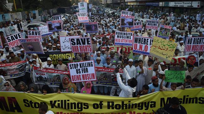 Pakistanis rally against persecution of Rohingya Muslims