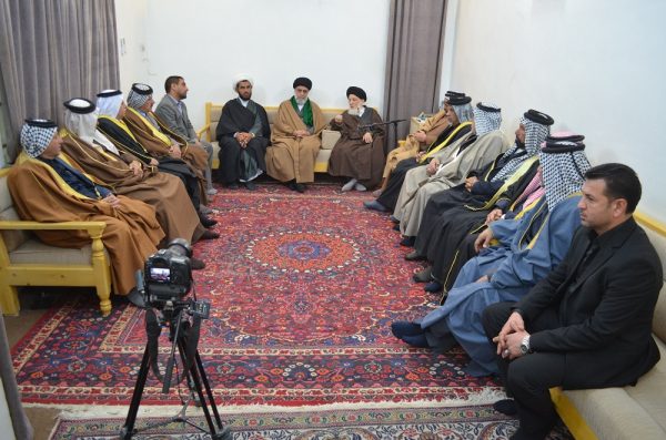 المرجع الحكيم يدعو للتمسك بأخلاق أهل البيت عليهم السلام ونشر الفضيلة