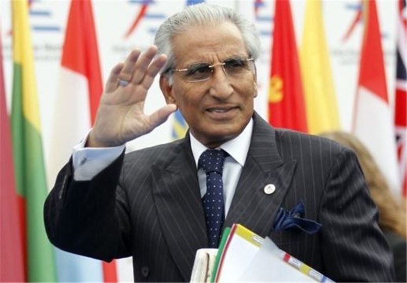 پاکستانی وزیر اعظم کے معاون خصوصی ٹرمپ کے ساتھ ملاقات کی صف میں
