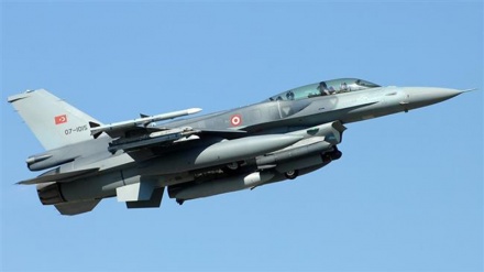 Angriff türkischer Kampfflugzeuge gegen Syrien und Irak